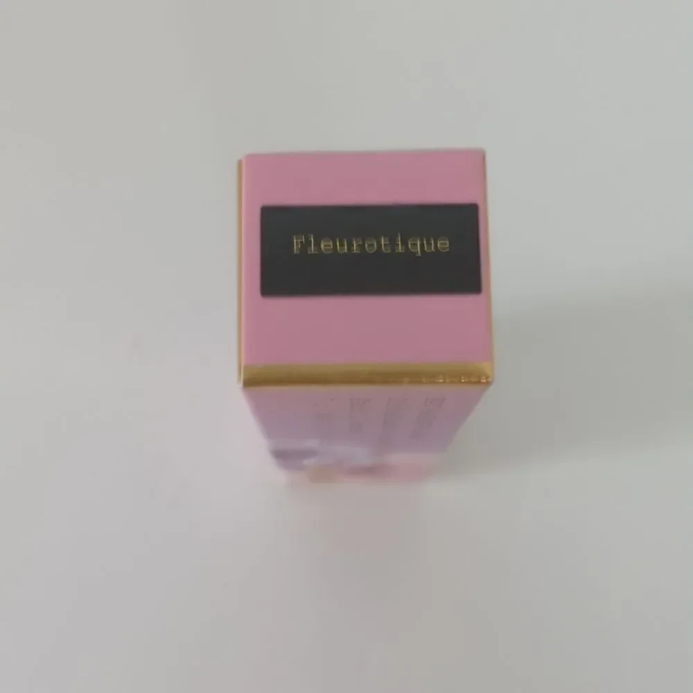 NEW Pat Mc Grath Fleurotique
